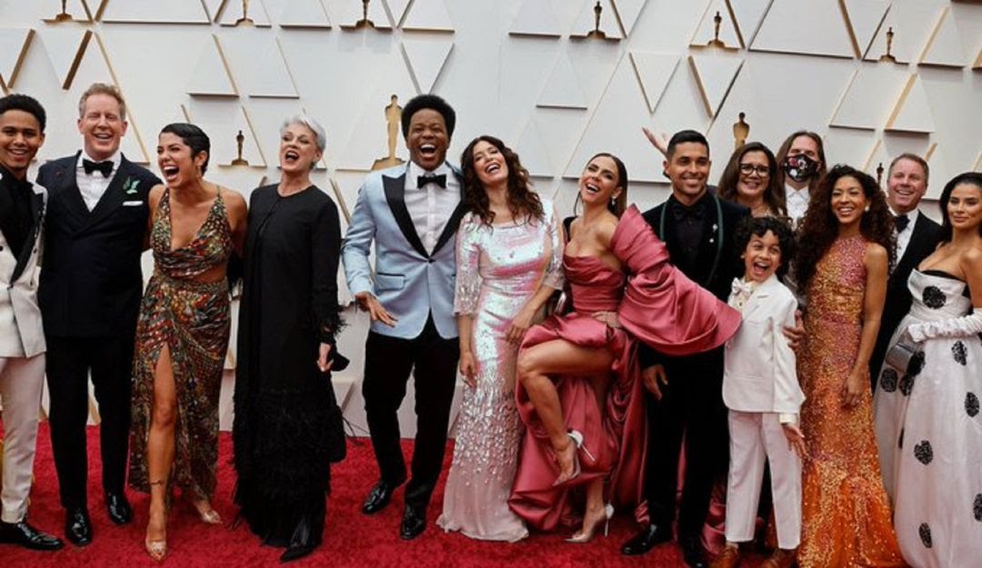 Elenco de la película de Disney Encanto en la alfombra roja de la edición 94 de los premios Óscar 2022 / Foto: Reuters