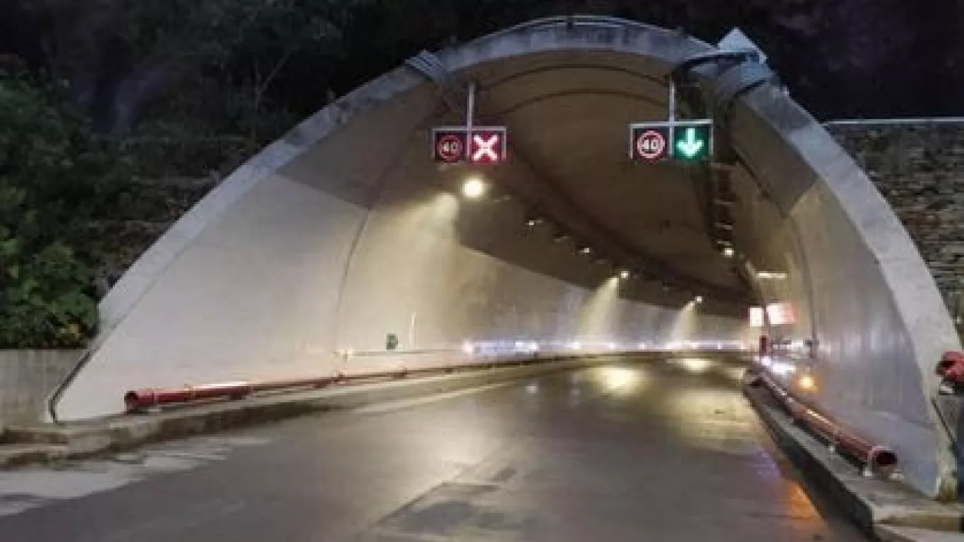 Túnel de la línea noviembre 