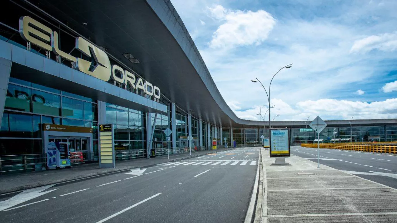 Aeropuerto Internacional El Dorado en Bogotá