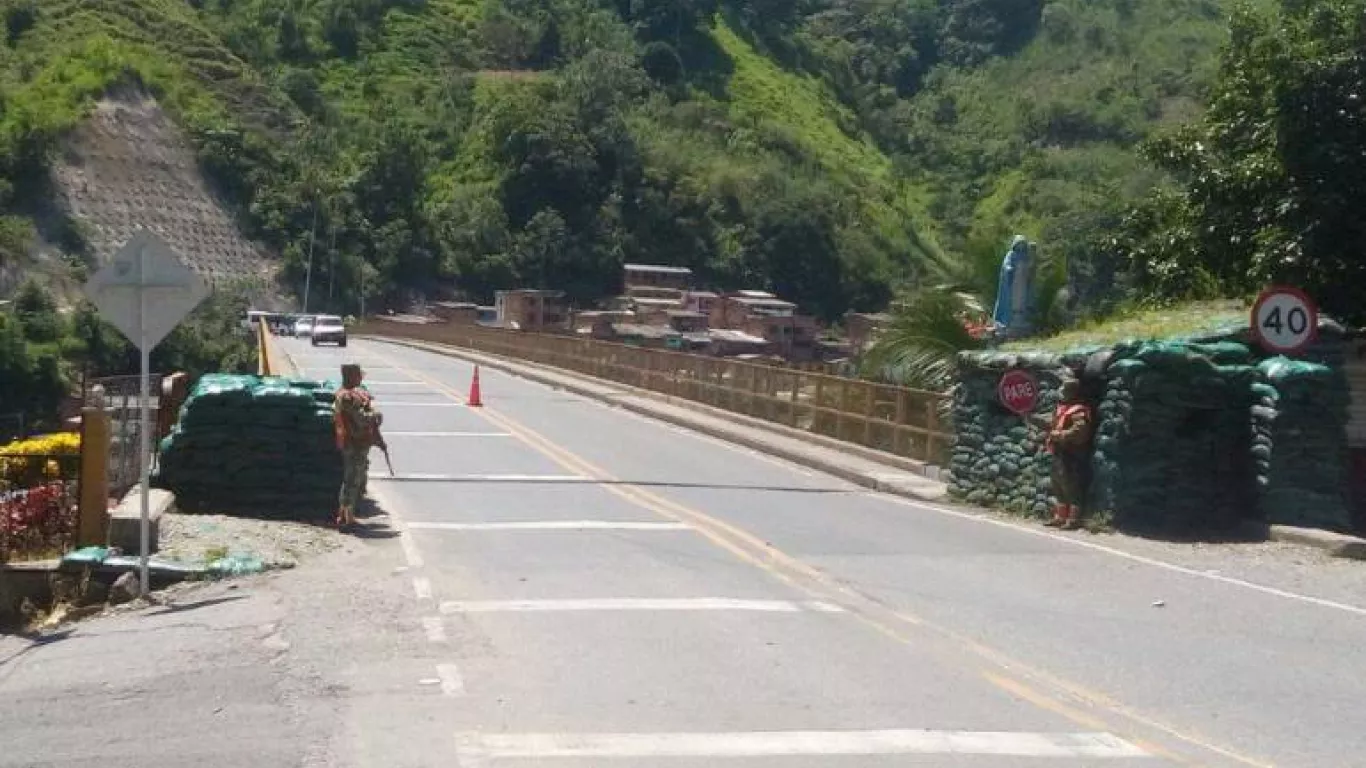 Atentado deja una embarazada muerta y cinco heridos en Valdivia, Antioquia