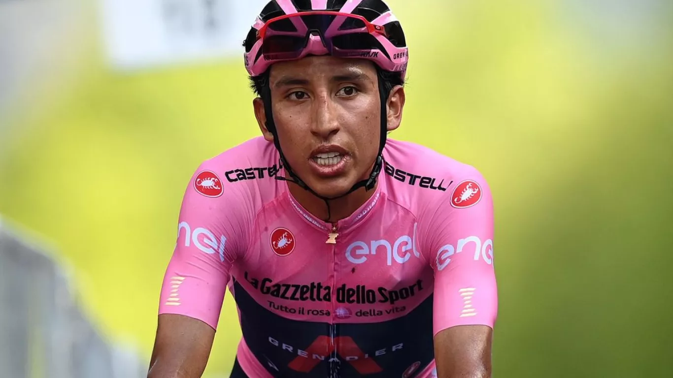 Egan Bernal permanece en la Unidad de Cuidado Intensivo