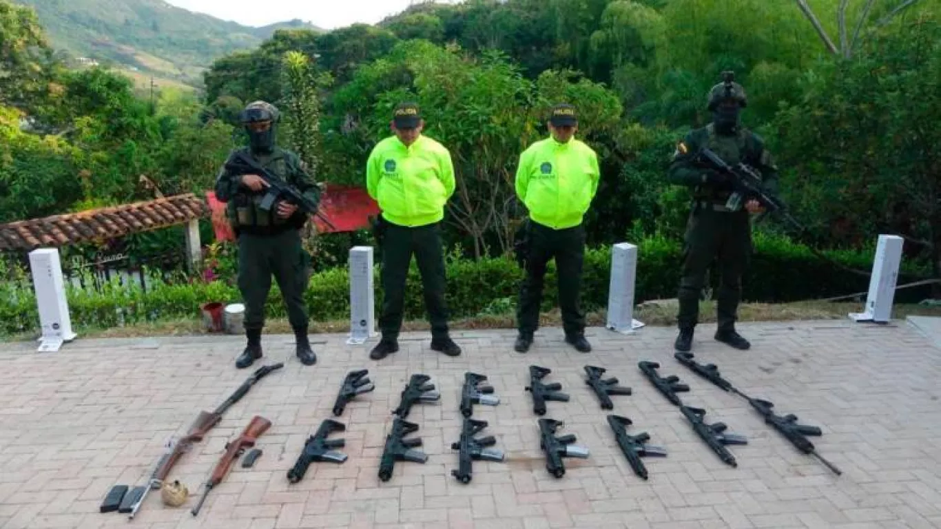 INCAUTACIÓN DE ARMAS EN EL HUILA