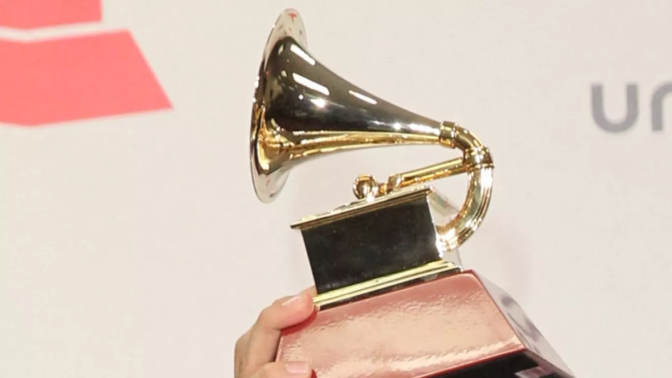 Latin Grammy 22 18