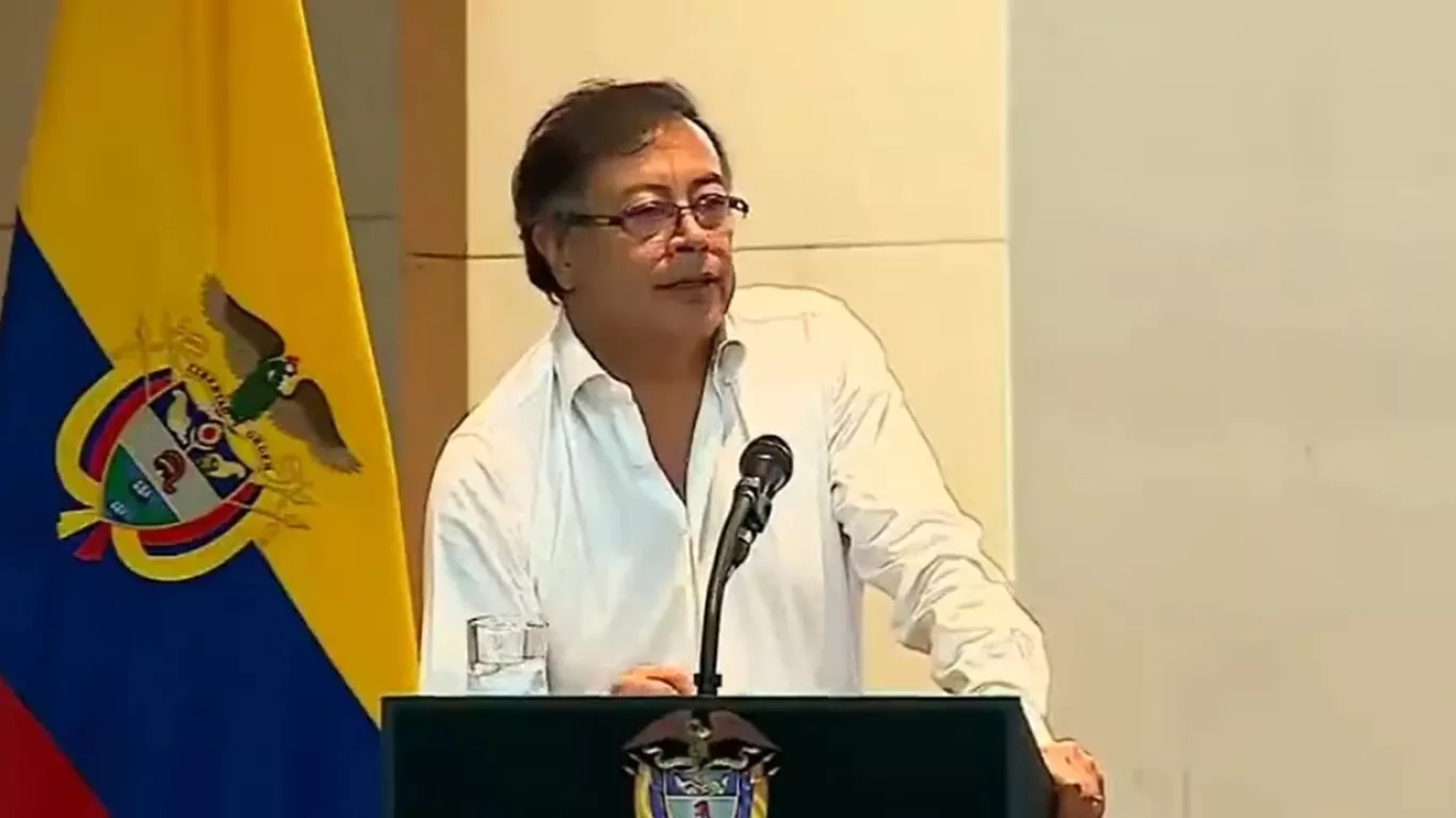 GUSTAVO PETRO ANUNCIOS