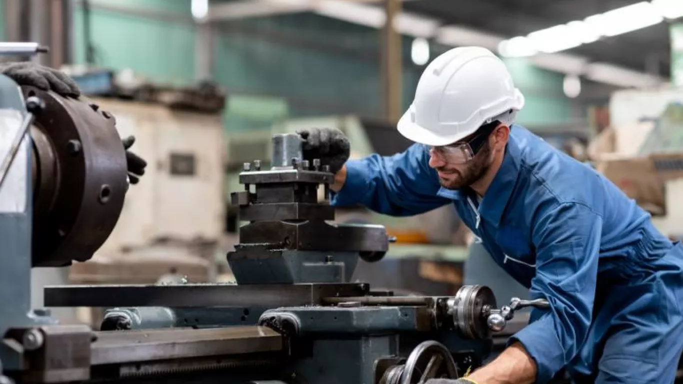 Reforma laboral istock