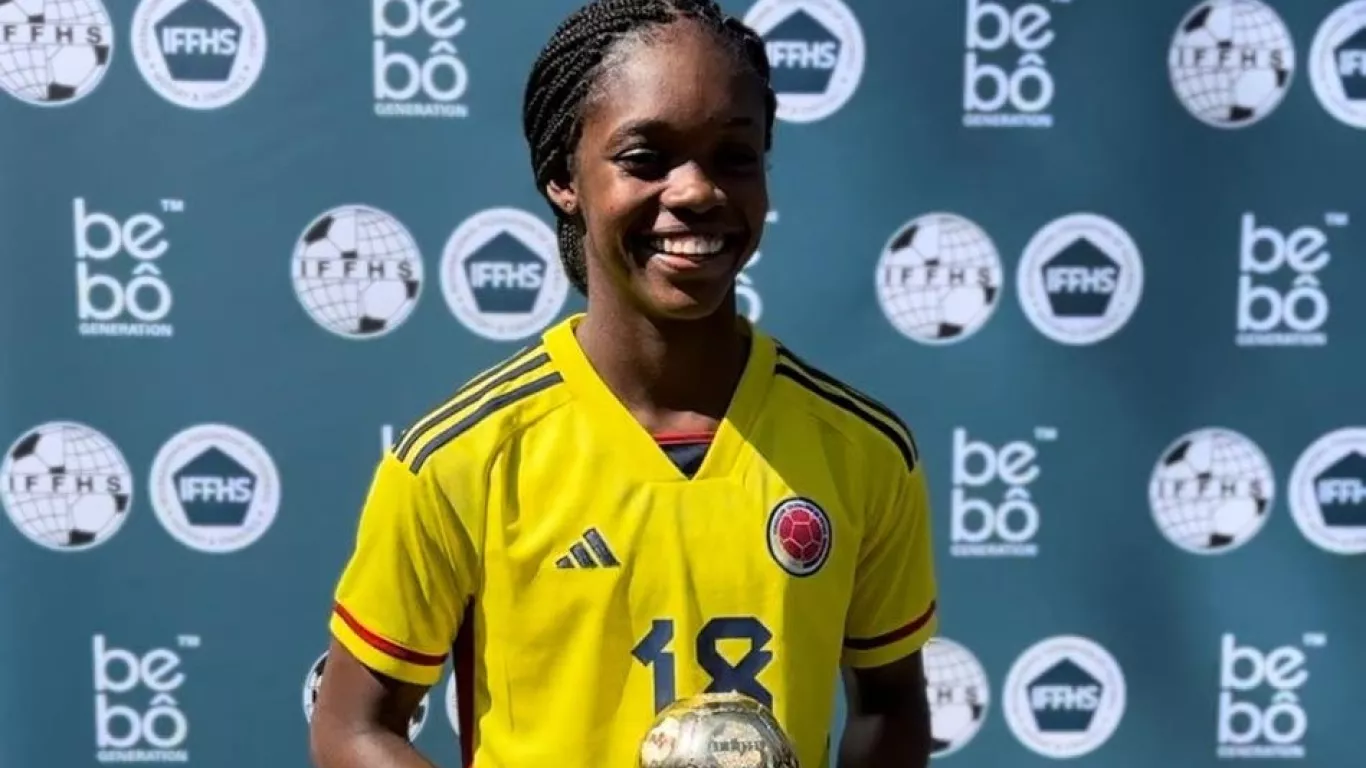 LINDA CAICEDO MEJOR JUGADORA SUB20