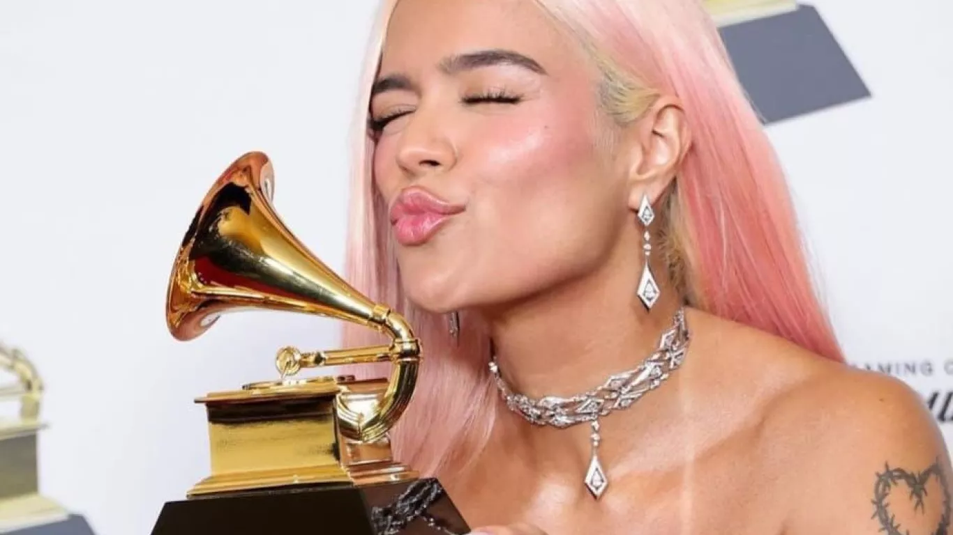 Karol G gana su primer premio Grammy | Agenciapi.co